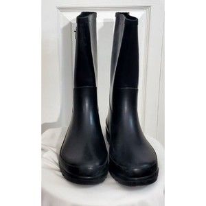NWB Rugged outback Rain Snow Garden rubber Boots Glossy Black Ladies Shoe Size 9